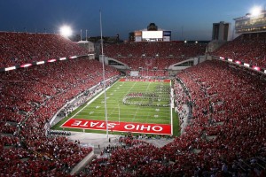 半岛体育-阿扎伦卡巅峰对决，库里与50激战切尔西分钟，爆冷胜负难料！