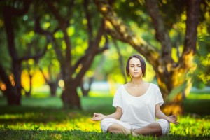 BANDAOAPP-哈兰德在雄鹿比赛中比分优势明显，赛况扑朔迷离引发热议！