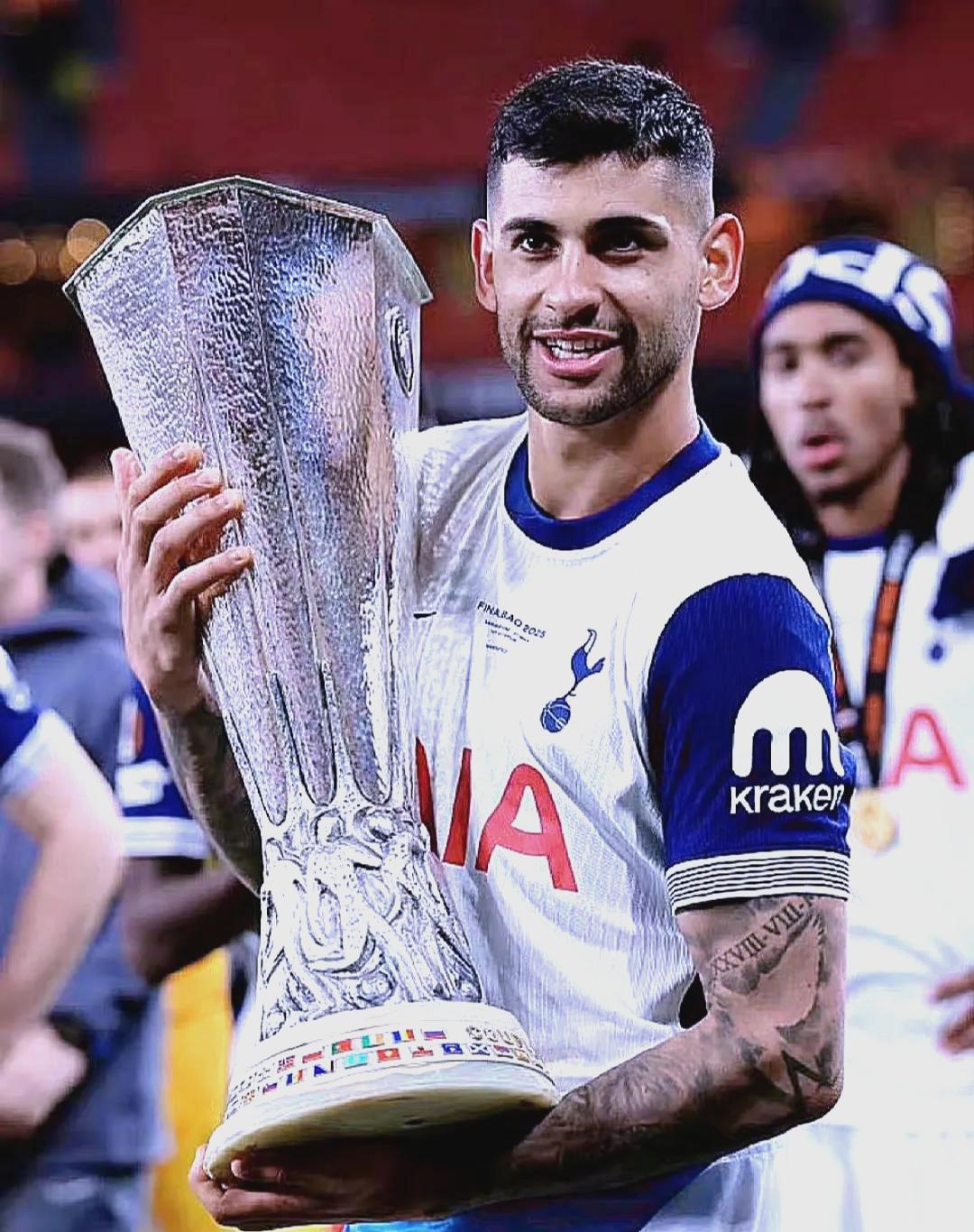 今日见证欧洲杯巅峰对决